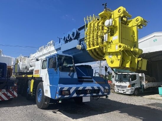 4276 KA4000R ALL TERRAIN CRANE KATO