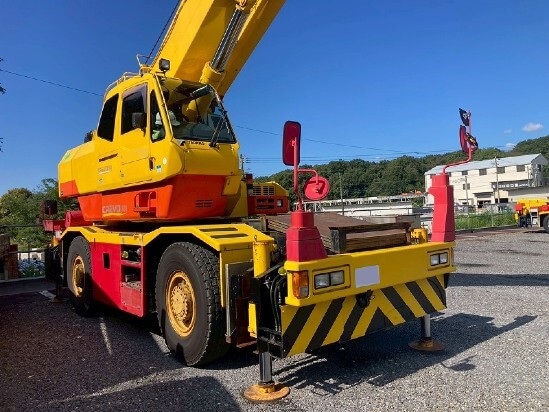 4479 GR300N-1 ROUGH TERRAIN CRANE TADANO